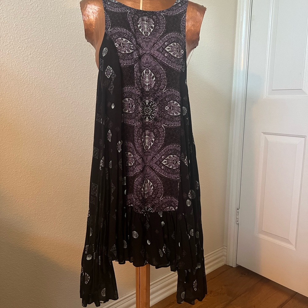 Chic Asymmetrical Dress in Black and Purple